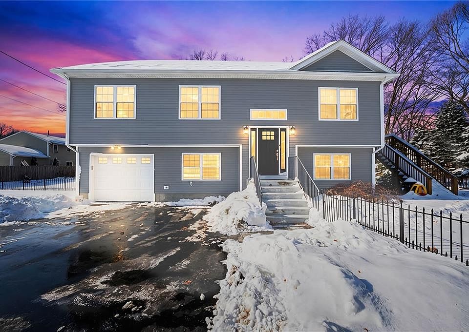 1st image of 18 Anama Ave E
