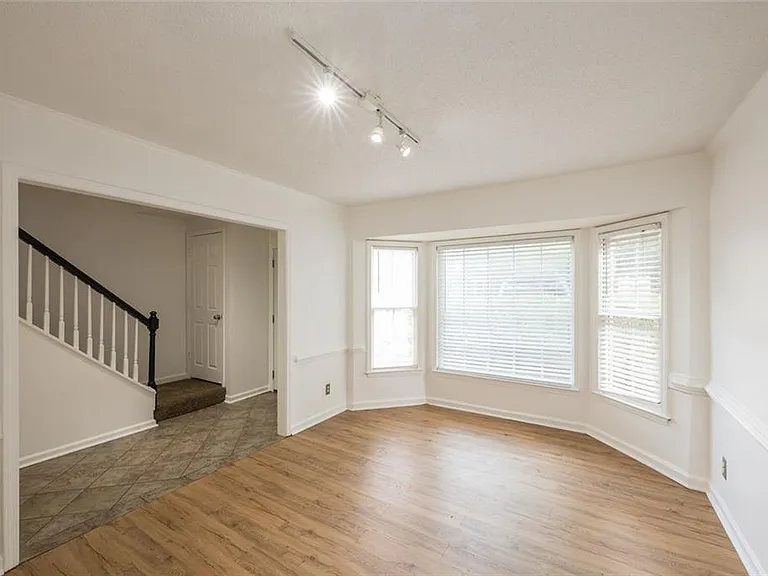 9070 Cobbler Ct — Photo 7