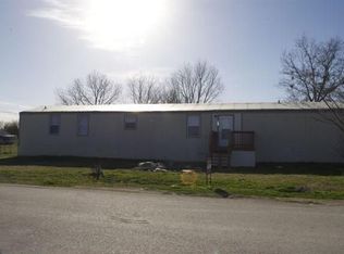 105 Sullivan St, Florence, TX 76527