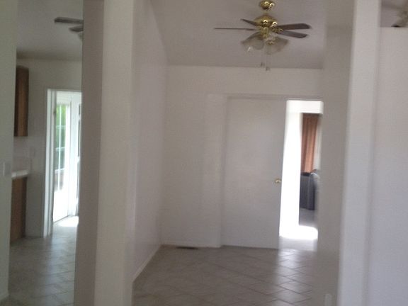 4th image of 2554 Irvington Ave