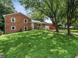 7638 Long Pine Dr, Springfield, VA 22151