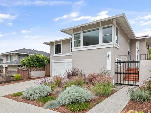 2nd image of 1021 Rainier Ave