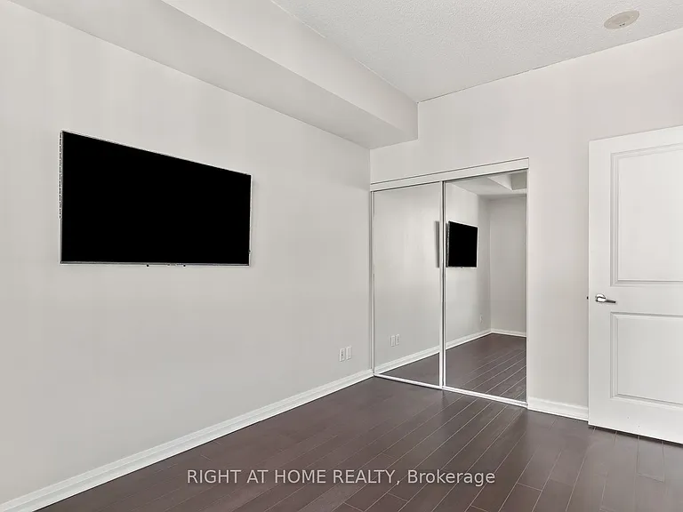 35 Hayden St #1409 — Photo 11