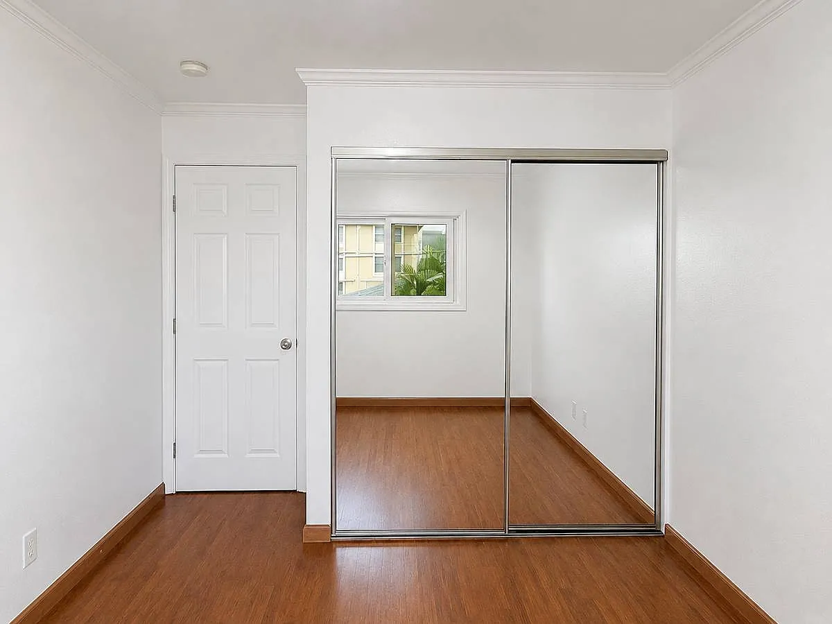 3 bed, $3,500 — Photo 4
