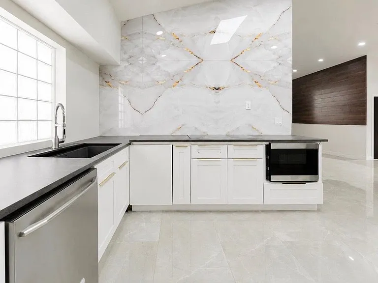 7512 Eagle Point Dr — Photo 6