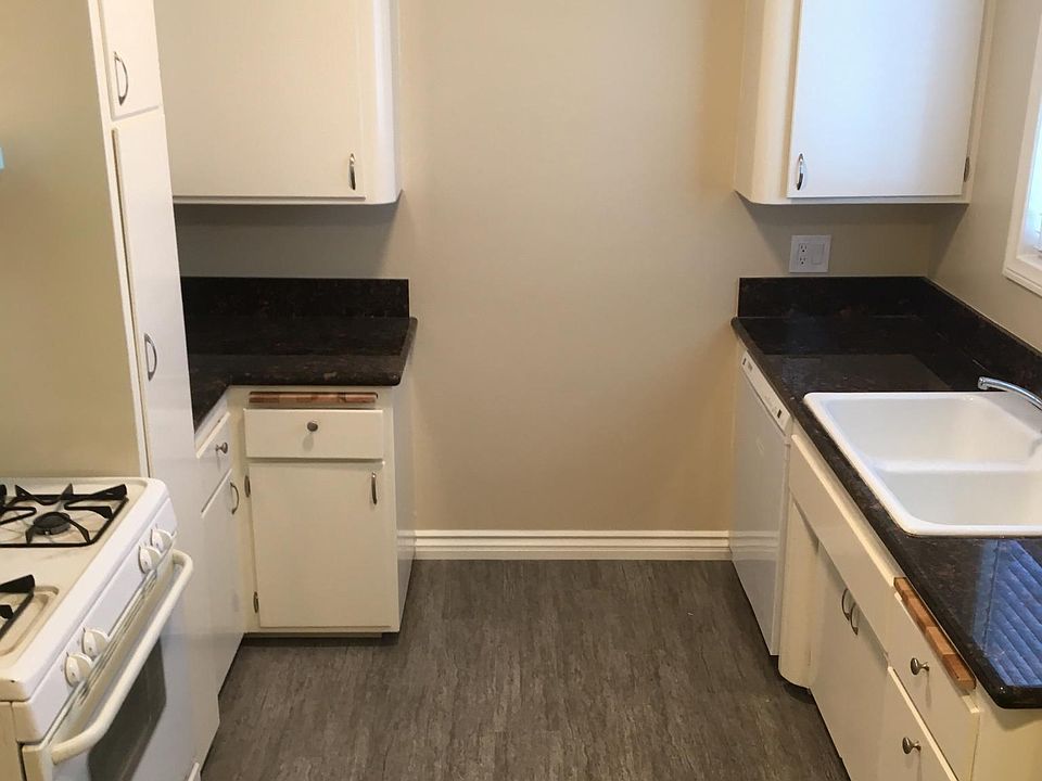 1st image of 122 E Colorado Blvd APT B