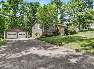 930 Ivy Dr, Zanesville, OH 43701