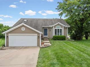 8401 N Wayland Ave, Kansas City, MO 64153