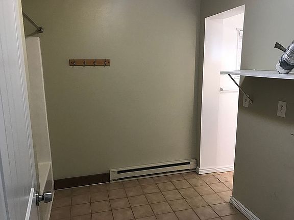 House 2 bathroom 