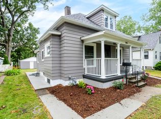 2805 E 18th St, Davenport, IA 52803