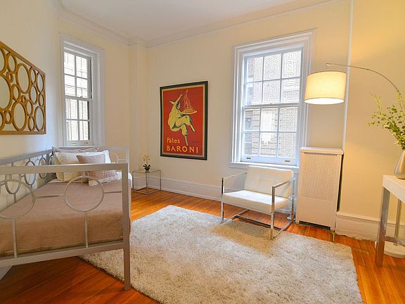 4th image of 41 Central Park N Unit 10C