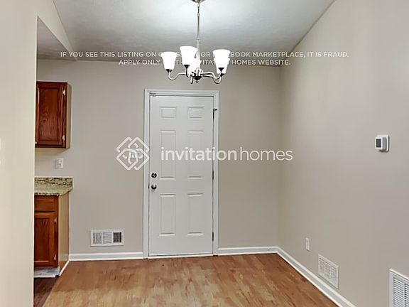 5th image of 712 Brighton Dr