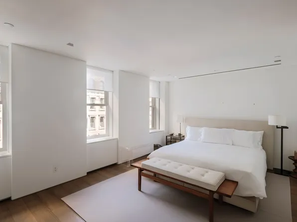 38 East 76th Street image 16 of 24