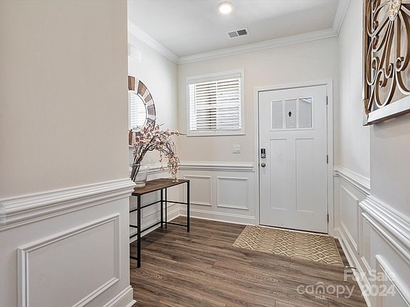 4th image of 4308 Plumeria Way