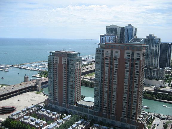 2nd image of 445 E North Water St APT 1401