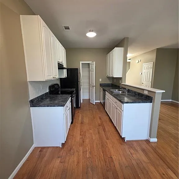 7067 Brookview Cir — Photo 10