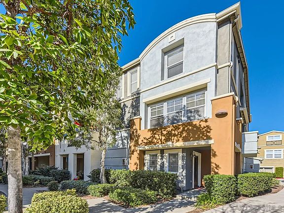 2nd image of 8761 Plaza Park Ln