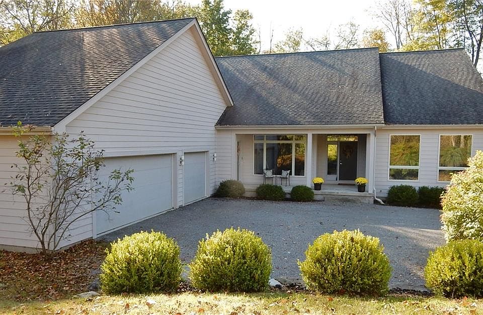 1st image of 336 Thornbush Dr