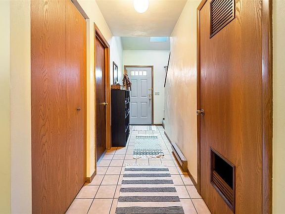 4th image of 170 Prospect Ave