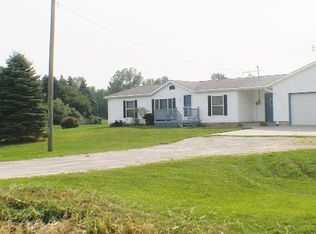 3331 N Garfield Rd, Pinconning, MI 48650