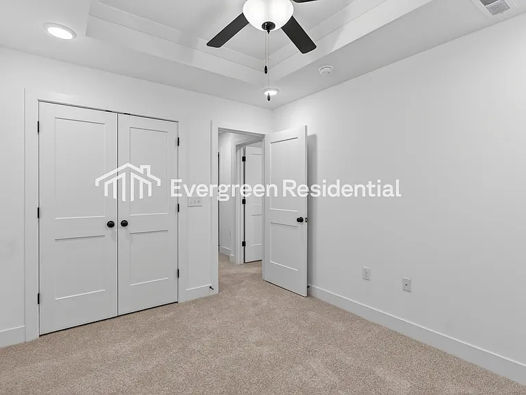 8221 N Berkley Ave — Photo 9