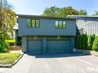 6401 Utica Ridge Rd UNIT 14, Davenport, IA 52807