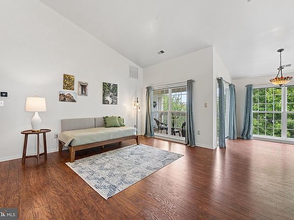 4th image of 2506 Coach House Way APT 3C