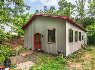 20 Frontier Ct, Asheville, NC 28805