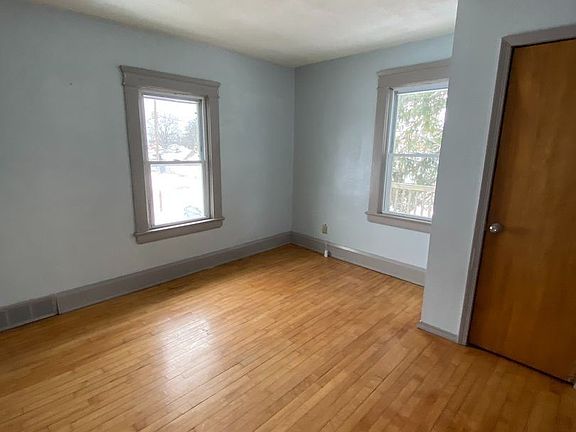 4th image of 13109 Carrington Ave #2