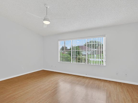 5th image of 849 SW Mccoy Avenue