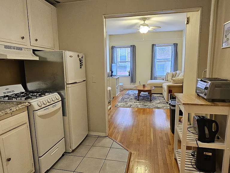 1307 Commonwealth Ave #4 — Photo 1