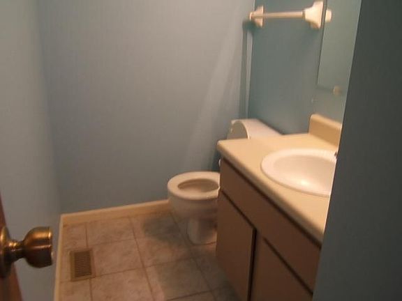 4th image of 1007 Philadelphia Dr