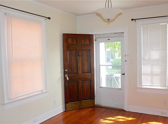 3rd image of 7550 Plum St