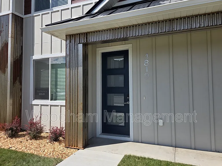 4819 Harvest Pkwy — Photo 49