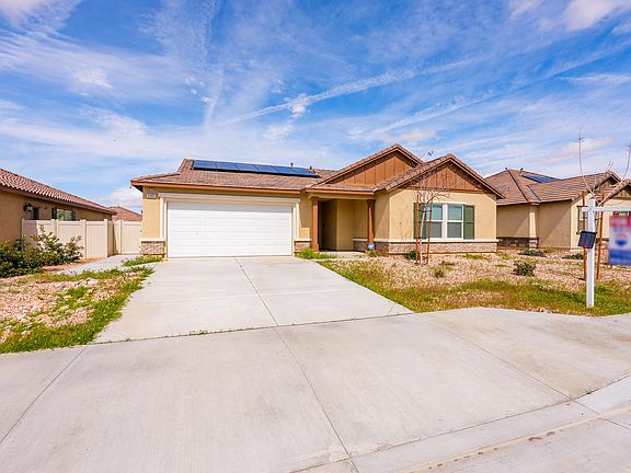 4th image of 2061 E Donatello St