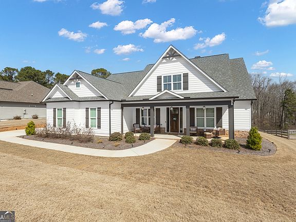 2nd image of 282 Township Dr