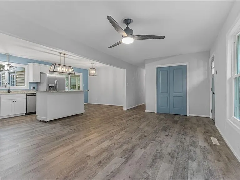 625 Kenneth Rd — Photo 9