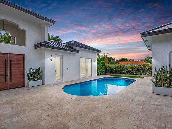 3rd image of 9715 Colocasia Way