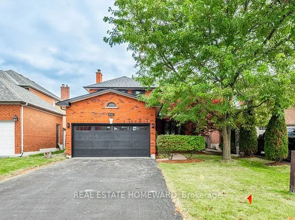 822 Firth Ct, Newmarket, ON L3Y 8H7