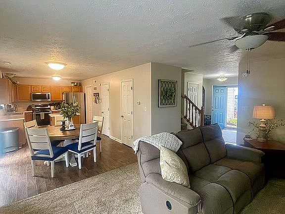 5th image of 710 Morgan Way