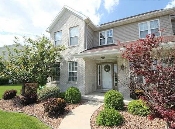 3rd image of 2110 Old Trail Dr