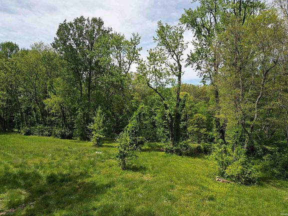 3rd image of 5601 Woodland Knoll Ln