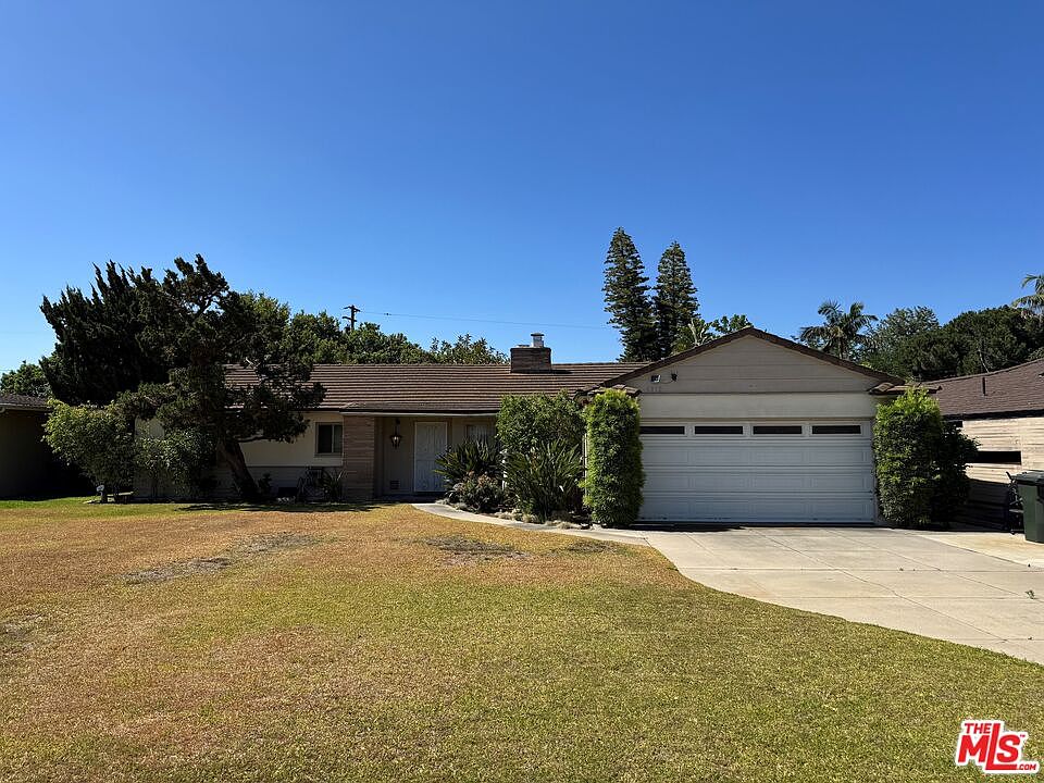 1st image of 9812 Beverly Ln