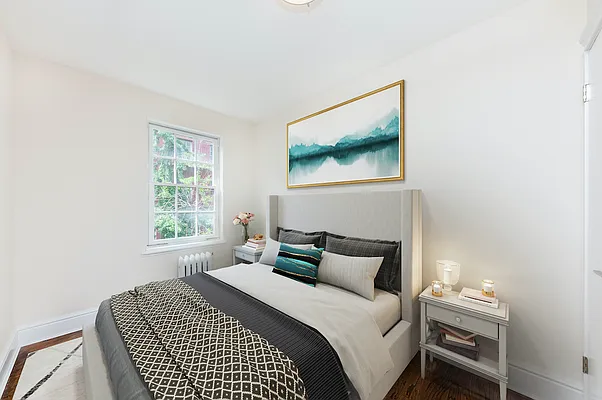 Rented by Douglas Elliman | media 22