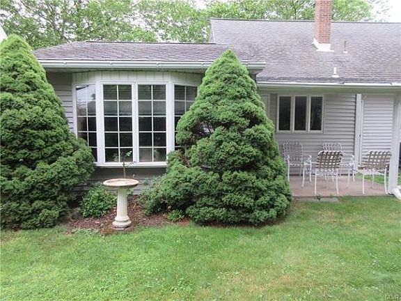 5th image of 23 Edie Ln