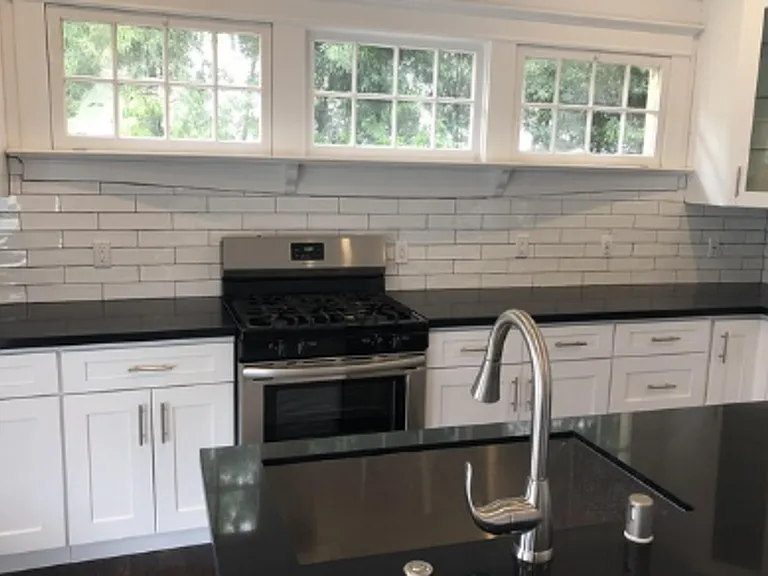 2113 S. Oak Street Apts — Photo 10