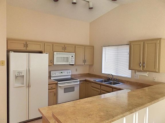 5th image of 3426 Black Hawk Dr