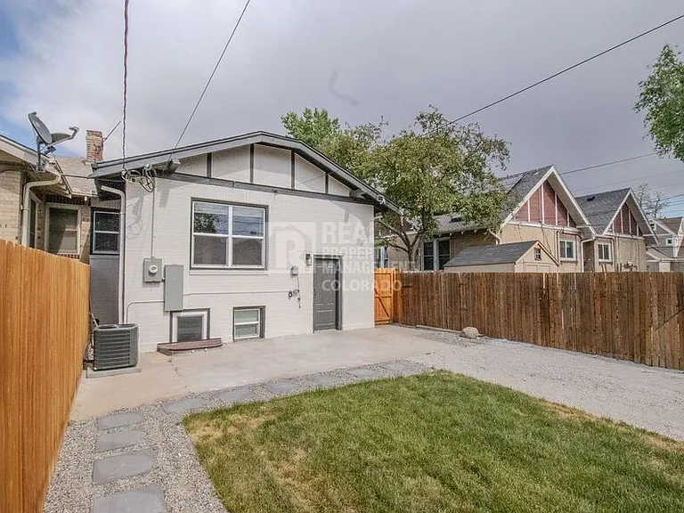 1415 N Raleigh St #A — Photo 18