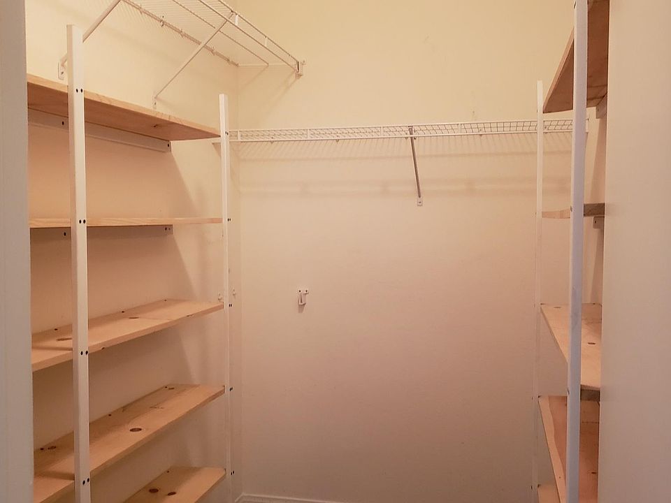 1st image of 4993 Droubay Dr