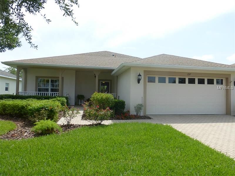 1st image of 297 New River Dr